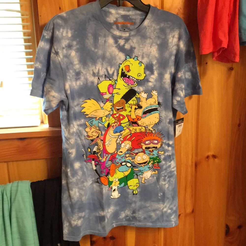 Nickelodeon tee.